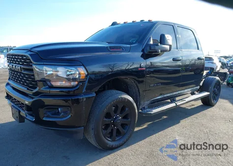 2024 Ram 2500 Big Horn 4X4 6'4 Box z USA, uszkodzony, nr VIN 3C6UR5DL2RG106300